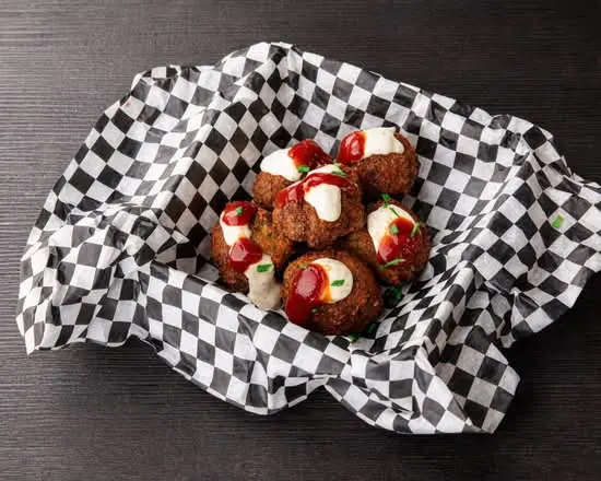 Bolitas de falafel doradas